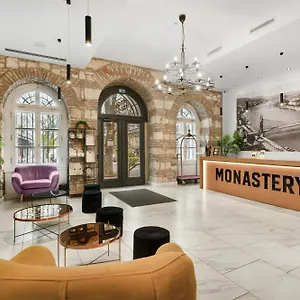 Monastery Boutique מלון